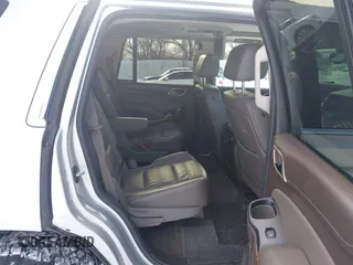 2016 GMC Yukon Denali with VIN 1GKS2CKJ7GR151020, listed as a IAAI auction lot 41539216 with 120,893 mi miles. Bid and sale history available at carsss.com. Image 8.