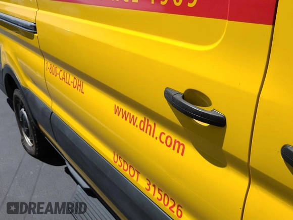 2019 Ford Transit z VIN 1FTYR3XM3KKA38669, wystawiony jako IAAI lot #42619599 z przebiegiem 135 929 mil mil oraz . Historia ofert i sprzedaży dostępna na DreamBid. Obrazek 19.