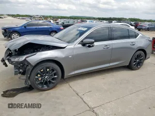 2022 Cadillac CT5 Premium Luxury z VIN 1G6DT5RK2N0117177, wystawiony jako Copart lot #54825945 z przebiegiem 39 212 mil mil oraz Czysty tytuł • Clean title. Historia ofert i sprzedaży dostępna na DreamBid. Obrazek 1.