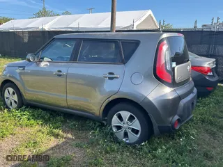 2014 Kia Soul with VIN KNDJN2A25E7038792, listed as a Copart auction lot 52214445 with 151,795 mi miles and Clean Title. Bid and sale history available at carsss.com. Image 3.