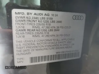 2025 Audi Q3 S line Premium z VIN WA1DECF31S1012025, wystawiony jako Copart lot #60210005 z przebiegiem 8 041 mil mil oraz Czysty tytuł • Clean title. Historia ofert i sprzedaży dostępna na DreamBid. Obrazek 13.