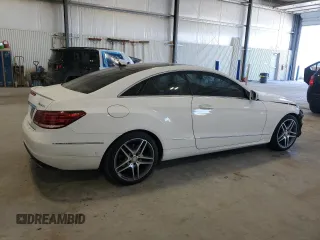 2014 Mercedes-Benz E-Class E 350 with VIN WDDKJ8JB5EF261011, listed as a Copart auction lot 47010935 with 101,688 mi miles and Salvage Title. Bid and sale history available at carsss.com. Image 3.