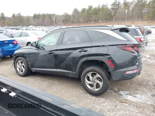 2024 Hyundai Tucson SEL z VIN KM8JBCDE8RU313983, wystawiony jako IAAI lot #41335706 z przebiegiem 14 185 mil mil oraz . Historia ofert i sprzedaży dostępna na DreamBid. Obrazek 15.