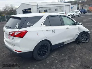 2020 Chevrolet Equinox LT with VIN 3GNAXUEV0LL191896, listed as a IAAI auction lot 41941333 with 77,057 mi miles. Bid and sale history available at carsss.com. Image 4.