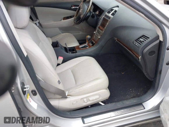 2010 Lexus ES with VIN JTHBK1EG8A2350138, listed as a IAAI auction lot 41732117 with 162,929 mi miles. Bid and sale history available at carsss.com. Image 5.