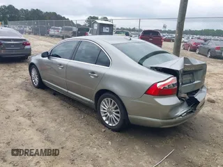2008 Volvo S80 3.2L с VIN YV1AS982181048678, выставлен на аукционе IAAI как лот 42144272 с пробегом 208 018 миль миль и . История ставок и продаж доступна на DreamBid. Изображение 3.