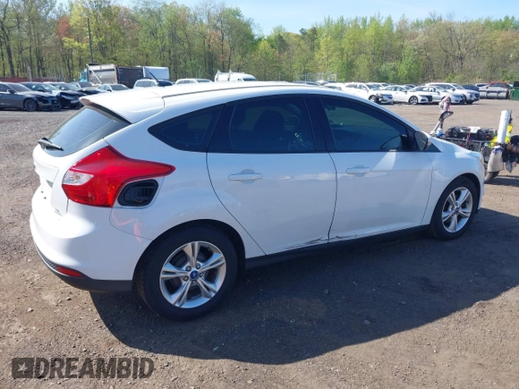 2013 Ford Focus SE with VIN 1FADP3K26DL262144, listed as a IAAI auction lot 42140228 with 107,379 mi miles. Bid and sale history available at carsss.com. Image 13.