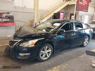 2015 Nissan Altima 2.5 SV with VIN 1N4AL3AP3FC567115, listed as a IAAI auction lot 40620700 with 178,073 mi miles. Bid and sale history available at carsss.com. Image 2.