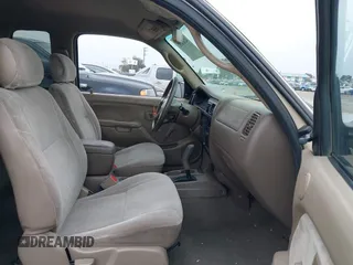 2002 Toyota Tacoma PreRunner z VIN 5TESN92N62Z050332, wystawiony jako IAAI lot #42458812 z przebiegiem 147 802 mil mil oraz . Historia ofert i sprzedaży dostępna na DreamBid. Obrazek 5.