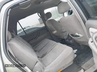 2003 Toyota Sequoia SR5 with VIN 5TDZT34A03S200882, listed as a IAAI auction lot 41664909 with 221,882 mi miles. Bid and sale history available at carsss.com. Image 8.