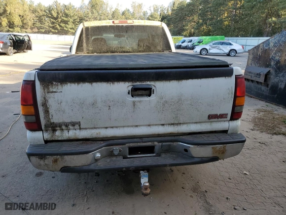 1999 GMC New Sierra 1500 SLE with VIN 2GTEK19T7X1542066, listed as a Copart auction lot 74096054 with NaN miles and Clean Title. Bid and sale history available at carsss.com. Image 6.