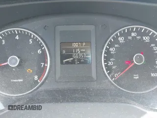 2013 Volkswagen Jetta SE с VIN 3VWDX7AJ7DM434235, выставлен на аукционе IAAI как лот 42292730 с пробегом 166 353 миль миль и . История ставок и продаж доступна на DreamBid. Изображение 7.
