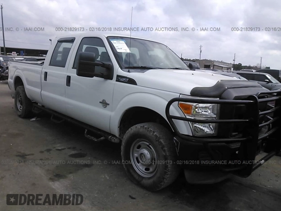 2011 Ford Super Duty F-250 SRW XL with VIN 1FT7W2BT0BEA38303, listed as a IAAI auction lot 21829173 with 164,885 mi miles. Bid and sale history available at carsss.com. Image 1.
