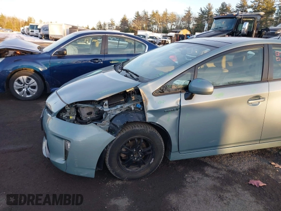 2015 Toyota Prius Four with VIN JTDKN3DU6F1881203, listed as a IAAI auction lot 41424011 with 142,693 mi miles. Bid and sale history available at carsss.com. Image 6.