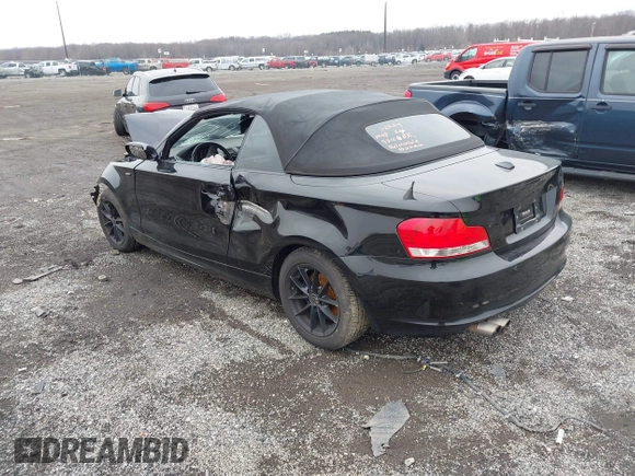 2011 BMW 1 Series 128i with VIN WBAUN1C5XBVH82457, listed as a IAAI auction lot 41173785 with Not provided miles and . Bid and sale history available at DreamBid. Image 3.