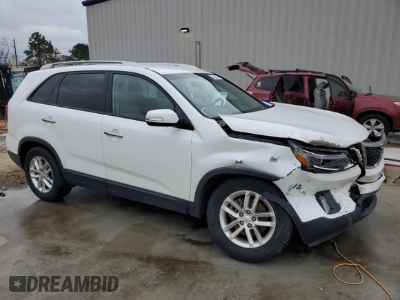 2015 Kia Sorento LX with VIN 5XYKT3A68FG595316, listed as a Copart auction lot 44363615 with 192,193 mi miles and Salvage Title. Bid and sale history available at DreamBid. Image 4.