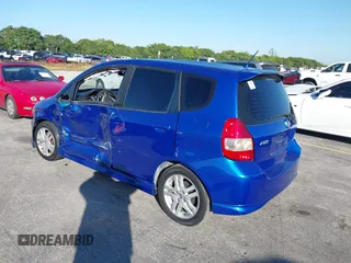 2007 Honda Fit Sport with VIN JHMGD38647S062205, listed as a IAAI auction lot 41478355 with 162,109 mi miles. Bid and sale history available at carsss.com. Image 3.