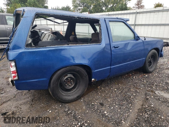 1984 Chevrolet Blazer z VIN 1G8CS18B1E0174714, wystawiony jako Copart lot #73002764 z przebiegiem Nie podano mil oraz Szkoda całkowita • Salvage title. Historia ofert i sprzedaży dostępna na DreamBid. Obrazek 3.