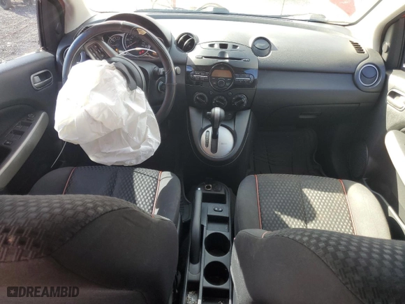 2012 Mazda Mazda2 Touring with VIN JM1DE1LY8C0135404, listed as a Copart auction lot 41377485 with 173,719 mi miles and Non Repairable. Bid and sale history available at carsss.com. Image 8.