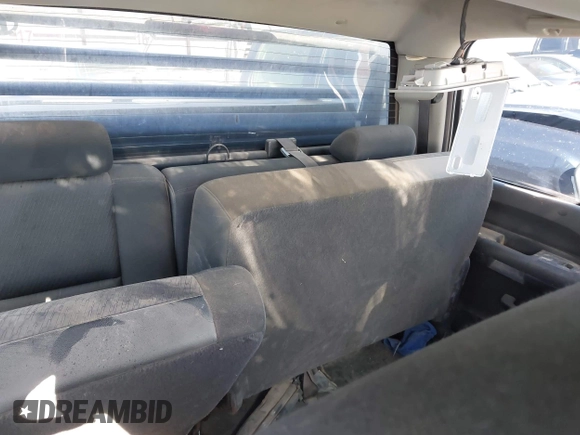 2013 Chevrolet Silverado 2500HD LT with VIN 1GC1CXCG4DF198324, listed as a IAAI auction lot 41883232 with 1 mi miles. Bid and sale history available at carsss.com. Image 8.