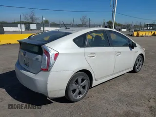 2015 Toyota Prius Four with VIN JTDKN3DU3F0421146, listed as a IAAI auction lot 41688145 with 122,750 mi miles. Bid and sale history available at carsss.com. Image 4.