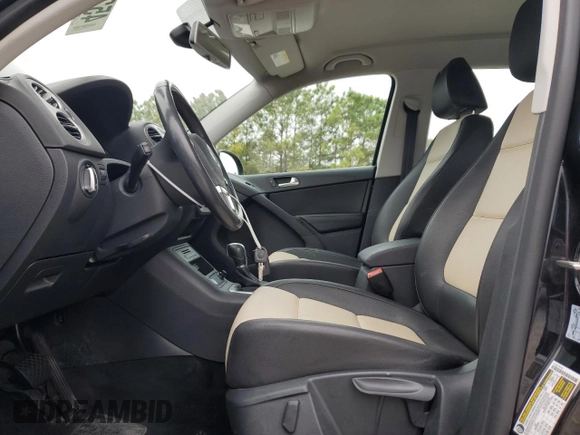 2017 Volkswagen Tiguan S with VIN WVGAV7AXXHK000187, listed as a Copart auction lot 45222535 with 70,005 mi miles and Clean Title. Bid and sale history available at DreamBid. Image 7.