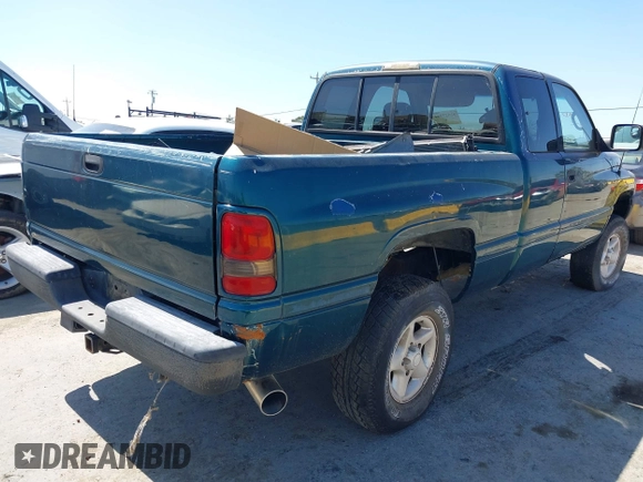 1997 Dodge 1500 z VIN 3B7HF13Z1VG800682, wystawiony jako IAAI lot #42527964 z przebiegiem 180 888 mil mil oraz . Historia ofert i sprzedaży dostępna na DreamBid. Obrazek 4.
