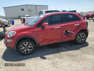 2016 FIAT 500X Trekking z VIN ZFBCFYCT3GP339520, wystawiony jako Copart lot #57716325 z przebiegiem Nie podano mil oraz Szkoda całkowita • Salvage title. Historia ofert i sprzedaży dostępna na DreamBid. Obrazek 1.