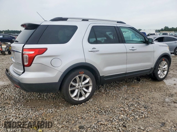 2014 Ford Explorer XLT with VIN 1FM5K7D83EGB00242, listed as a Copart auction lot 60711375 with 159,957 mi miles and Salvage title. Bid and sale history available at DreamBid. Image 3.