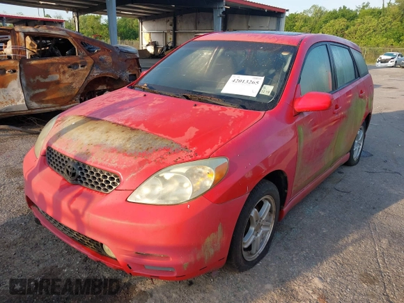 2003 Toyota Matrix Std with VIN 2T1KR32E03C091113, listed as a IAAI auction lot 42013265 with 227,987 mi miles. Bid and sale history available at carsss.com. Image 2.