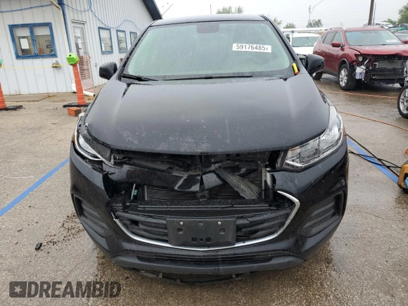 2020 Chevrolet Trax LS z VIN 3GNCJKSB8LL296338, wystawiony jako Copart lot #59176485 z przebiegiem 75 065 mil mil oraz Szkoda całkowita • Salvage title. Historia ofert i sprzedaży dostępna na DreamBid. Obrazek 5.
