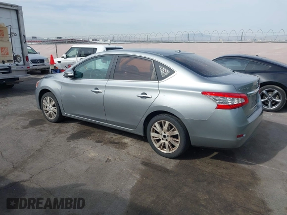 2014 Nissan Sentra SR z VIN 3N1AB7AP1EY322830, wystawiony jako IAAI lot #41981525 z przebiegiem 129 498 mil mil oraz . Historia ofert i sprzedaży dostępna na DreamBid. Obrazek 3.