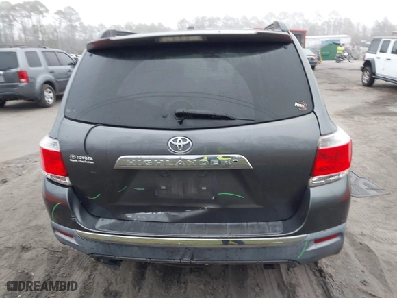 2011 Toyota Highlander with VIN 5TDZK3EH1BS024082, listed as a IAAI auction lot 41558934 with 220,549 mi miles. Bid and sale history available at carsss.com. Image 16.