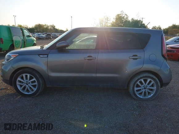 2018 Kia Soul + with VIN KNDJP3A55J7535782, listed as a IAAI auction lot 41807092 with 104,240 mi miles. Bid and sale history available at carsss.com. Image 14.