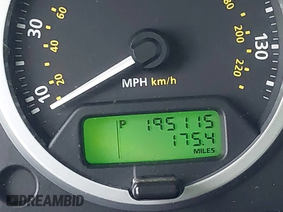 2007 Land Rover LR3 HSE with VIN SALAG25427A420556, listed as a IAAI auction lot 42383545 with 195,115 mi miles and . Bid and sale history available at DreamBid. Image 12.