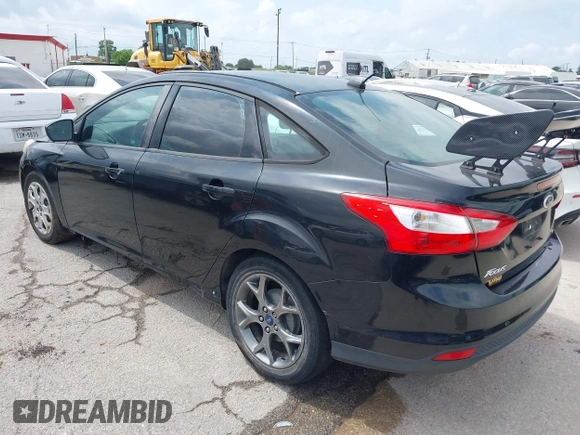 2012 Ford Focus SE with VIN 1FAHP3F28CL361932, listed as a IAAI auction lot 42142318 with 135,179 mi miles and . Bid and sale history available at carsss.com. Image 3.