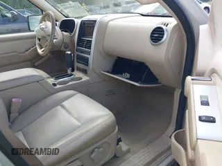 2006 Mercury Mountaineer Premier z VIN 4M2EU38886UJ12868, wystawiony jako IAAI lot #42209894 z przebiegiem 174 526 mil mil oraz . Historia ofert i sprzedaży dostępna na DreamBid. Obrazek 5.