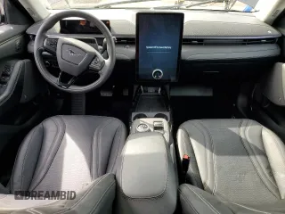 2023 Ford Mustang Mach-E Premium с VIN 3FMTK3SU9PMB06085, выставлен на аукционе Copart как лот 58327325 с пробегом Не указан миль и Списание • Salvage title. История ставок и продаж доступна на DreamBid. Изображение 8.