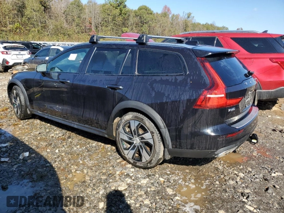 2021 Volvo V60 z VIN YV4102WK0M1065324, wystawiony jako Copart lot #76804034 z przebiegiem Nie podano mil oraz Czysty tytuł • Clean title. Historia ofert i sprzedaży dostępna na DreamBid. Obrazek 2.