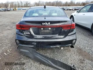 2022 Kia Forte LXS with VIN 3KPF24AD7NE439188, listed as a Copart auction lot 47045315 with 40,865 mi miles and Salvage Title. Bid and sale history available at carsss.com. Image 6.