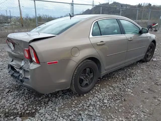 2008 Chevrolet Malibu LS w/1LS with VIN 1G1ZG57B08F164566, listed as a IAAI auction lot 41956303 with 109,247 mi miles. Bid and sale history available at carsss.com. Image 4.