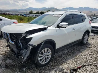 2017 Nissan Rogue SV with VIN KNMAT2MV0HP606575, listed as a Copart auction lot 62320955 with 48,069 mi miles and Salvage title. Bid and sale history available at DreamBid. Image 1.