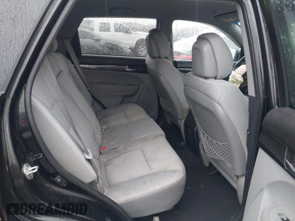 2011 Kia Sorento LX with VIN 5XYKT3A18BG151447, listed as a IAAI auction lot 41730665 with 195,187 mi miles. Bid and sale history available at carsss.com. Image 8.