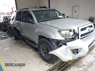 2007 Toyota 4Runner SR5 with VIN JTEZT14R078011522, listed as a IAAI auction lot 41606835 with 239,601 mi miles. Bid and sale history available at carsss.com. Image 1.