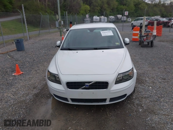 2007 Volvo S40 2.4L with VIN YV1MS390972278887, listed as a IAAI auction lot 42044268 with 150,958 mi miles. Bid and sale history available at carsss.com. Image 12.