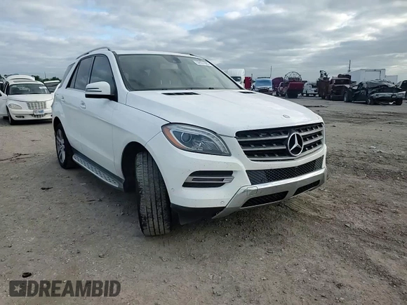 2015 Mercedes-Benz M 350 z VIN 4JGDA5JBXFA527876, wystawiony jako Copart lot #52631565 z przebiegiem 178 818 mil mil oraz Szkoda całkowita • Salvage title. Historia ofert i sprzedaży dostępna na DreamBid. Obrazek 10.