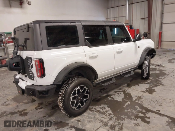 2021 Ford Bronco with VIN 1FMEE5DP6MLA71957, listed as a IAAI auction lot 41587072 with 42,896 mi miles and . Bid and sale history available at DreamBid. Image 4.