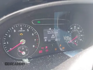 2020 Kia Sorento LX z VIN 5XYPG4A53LG671897, wystawiony jako IAAI lot #42208915 z przebiegiem 86 211 mil mil oraz . Historia ofert i sprzedaży dostępna na DreamBid. Obrazek 7.