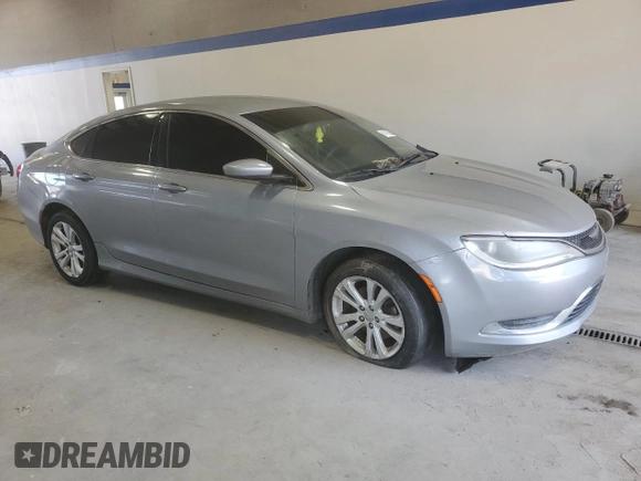 2015 Chrysler 200 Limited with VIN 1C3CCCAB5FN611096, listed as a Copart auction lot 60719625 with 157,596 mi miles and Clean title. Bid and sale history available at DreamBid. Image 4.