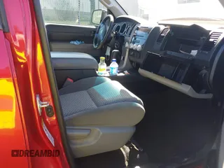 2012 Toyota Tundra z VIN 5TFUY5F12CX254859, wystawiony jako IAAI lot #41821686 z przebiegiem Nie podano mil oraz . Historia ofert i sprzedaży dostępna na DreamBid. Obrazek 5.